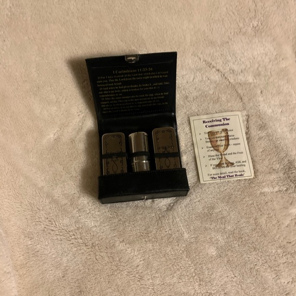 Storage Container NOT HOLLOW!!! - Picture 2 of 4